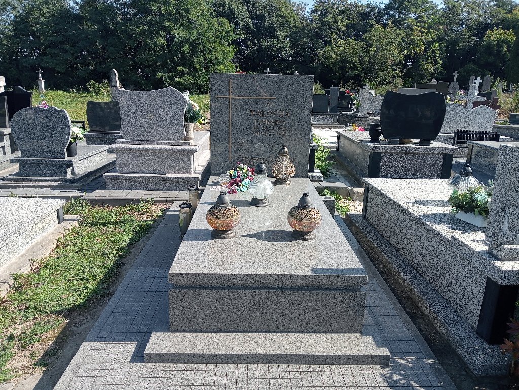 Grób Edward Walocha