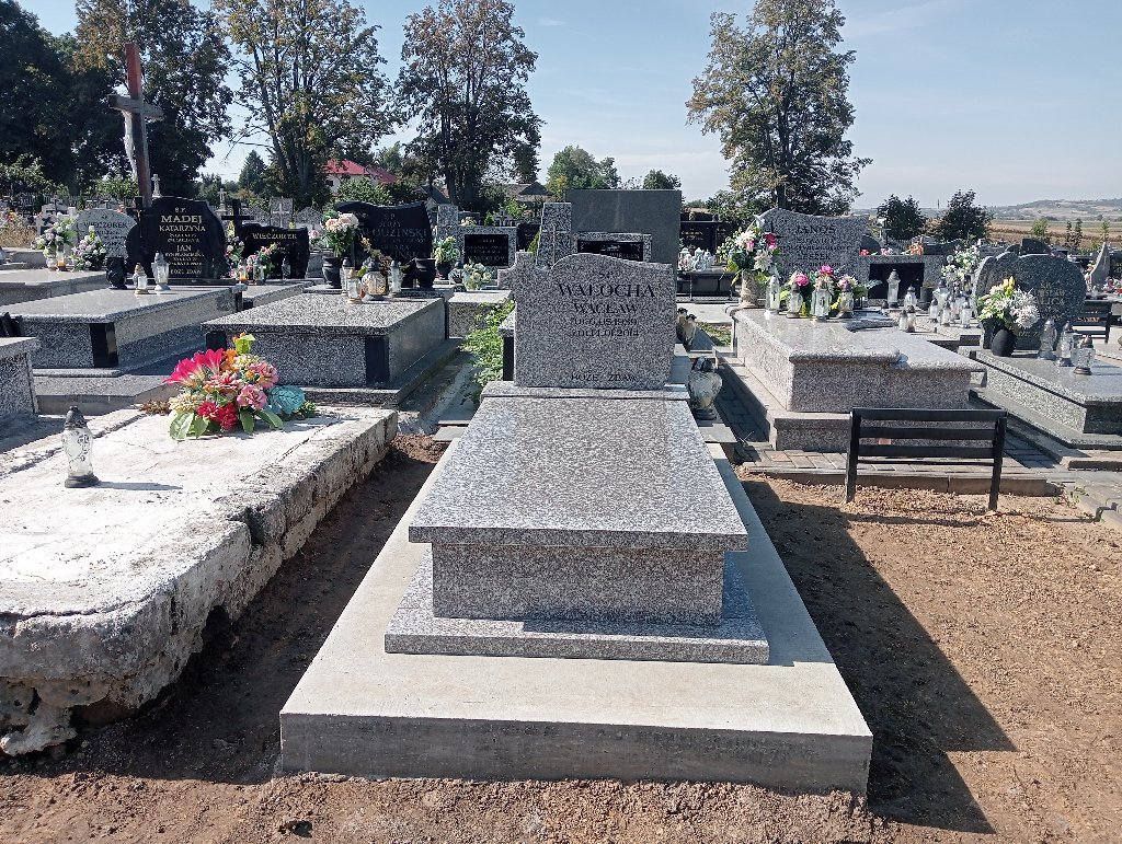 Grób Wacław Walocha